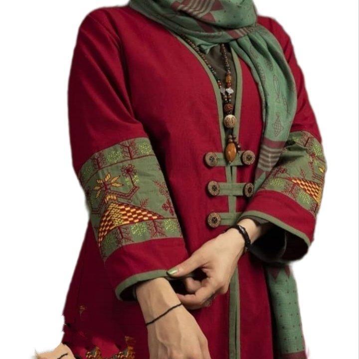 مانتو  زنانه طرح گلدوزی بسیار شیک و مشتری پسند،در دو سایز،و سه رنگ رنگ ،بادامی،زرشکی،سورمه ای